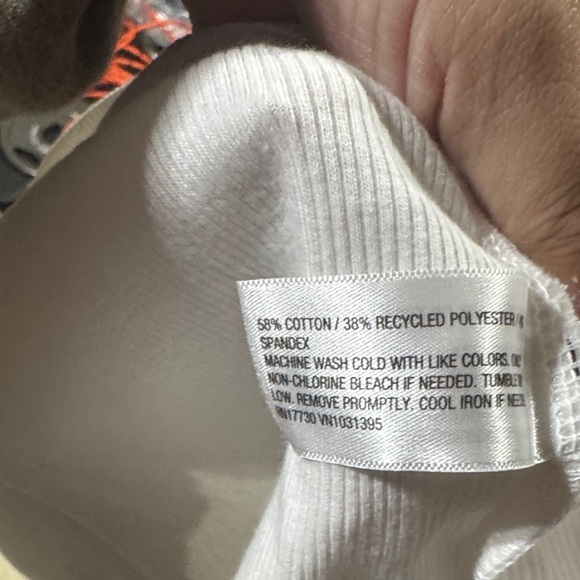 2PCS Classic White Women's Top - Picture 4 of 4